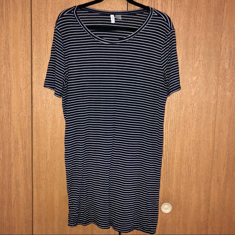 H&M divided basics t shirt dress black/white med.